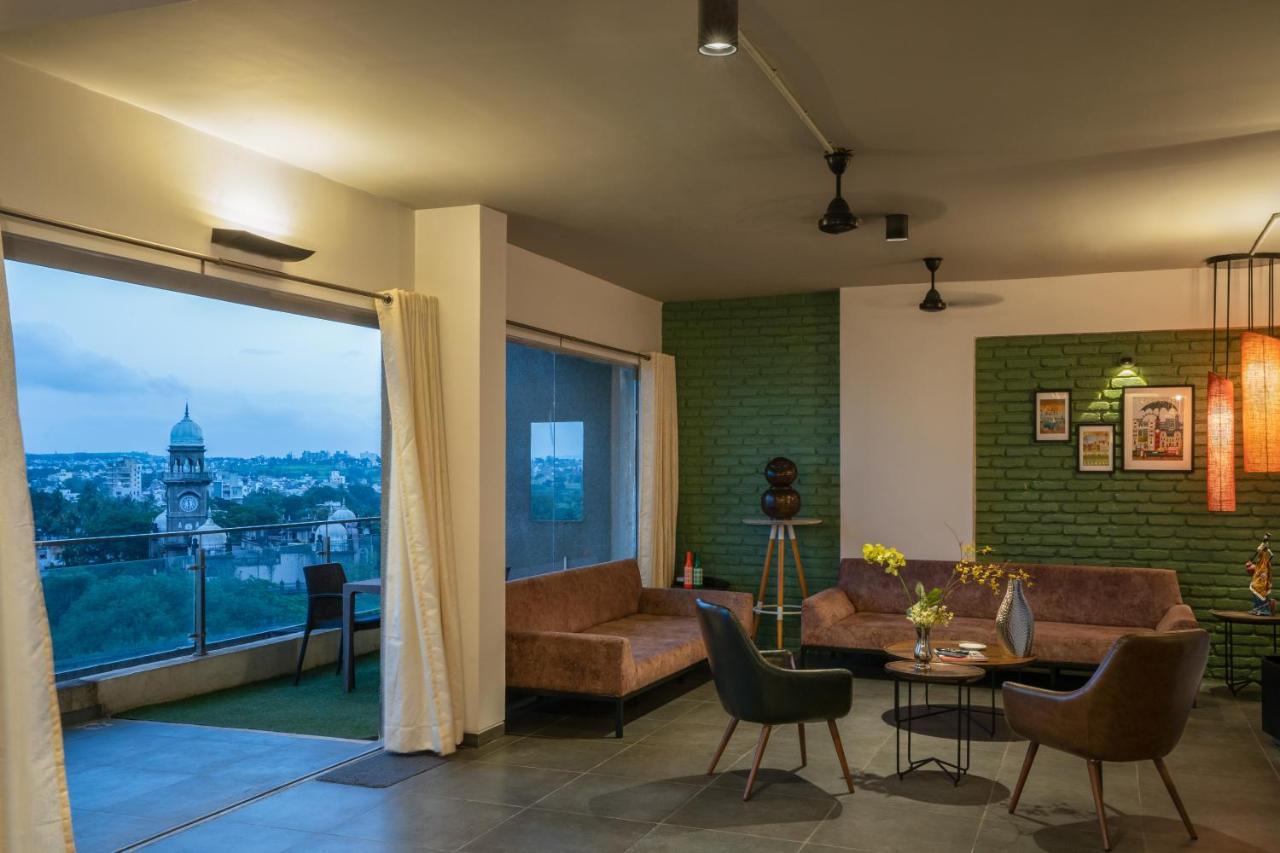 Grey Stone - Lakefront Penthouse Family Rooms Kolhapur Exterior photo